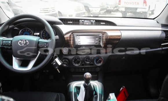 Buy Import Toyota Hilux White Car in Import - Dubai in Dhufar Buy Import Toyota Hilux White Car in Import - Dubai in Dhufar