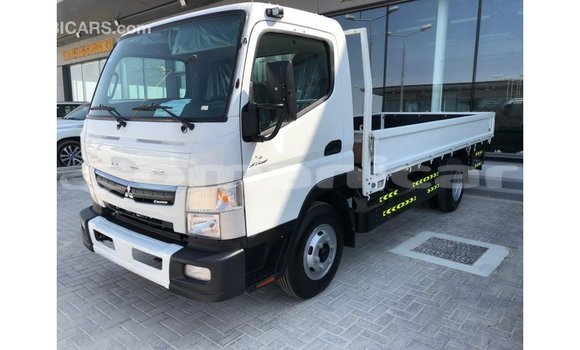 Buy Import Mitsubishi Carisma White Car in Import - Dubai in Dhufar Buy Import Mitsubishi Carisma White Car in Import - Dubai in Dhufar