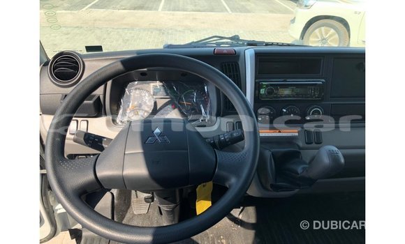 Buy Import Mitsubishi Carisma White Car in Import - Dubai in Dhufar Buy Import Mitsubishi Carisma White Car in Import - Dubai in Dhufar