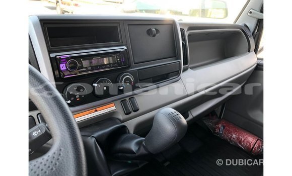 Buy Import Mitsubishi Carisma White Car in Import - Dubai in Dhufar Buy Import Mitsubishi Carisma White Car in Import - Dubai in Dhufar