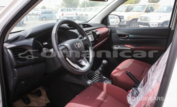 Buy Import Toyota Hilux White Car in Import - Dubai in Dhufar Buy Import Toyota Hilux White Car in Import - Dubai in Dhufar