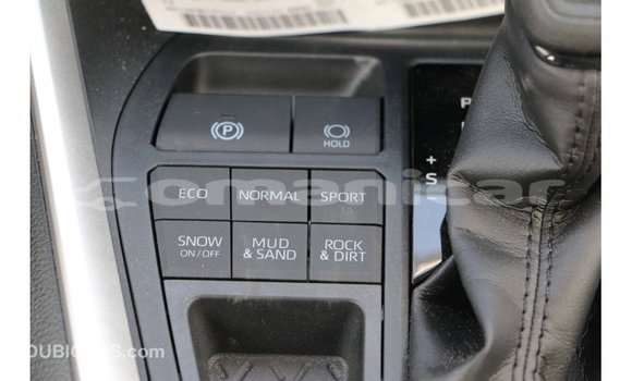 Buy Import Toyota 4Runner White Car in Import - Dubai in Dhufar Buy Import Toyota 4Runner White Car in Import - Dubai in Dhufar