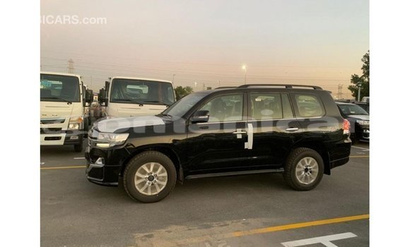 Buy Import Toyota Land Cruiser Black Car in Import - Dubai in Dhufar Buy Import Toyota Land Cruiser Black Car in Import - Dubai in Dhufar