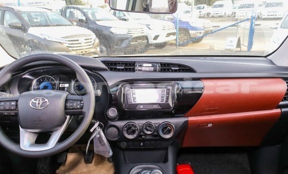 Buy Import Toyota Hilux White Car in Import - Dubai in Dhufar Buy Import Toyota Hilux White Car in Import - Dubai in Dhufar