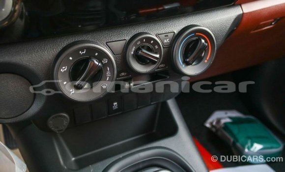 Buy Import Toyota Hilux White Car in Import - Dubai in Dhufar Buy Import Toyota Hilux White Car in Import - Dubai in Dhufar