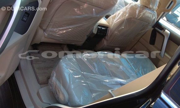 Buy Import Toyota Prado Black Car in Import - Dubai in Dhufar Buy Import Toyota Prado Black Car in Import - Dubai in Dhufar