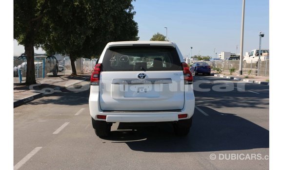 Buy Import Toyota Prado White Car in Import - Dubai in Dhufar Buy Import Toyota Prado White Car in Import - Dubai in Dhufar