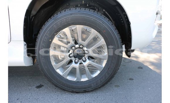 Buy Import Toyota Prado White Car in Import - Dubai in Dhufar Buy Import Toyota Prado White Car in Import - Dubai in Dhufar
