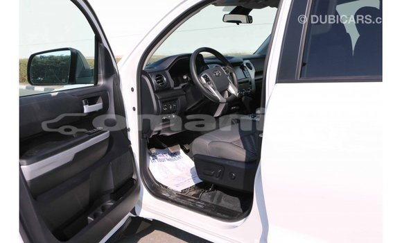 Buy Import Toyota Tundra White Car in Import - Dubai in Dhufar Buy Import Toyota Tundra White Car in Import - Dubai in Dhufar