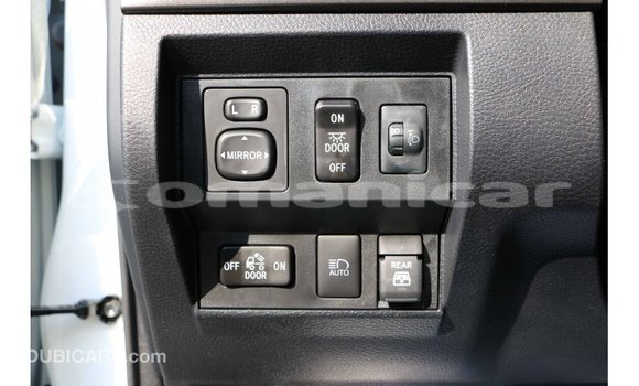 Buy Import Toyota Tundra White Car in Import - Dubai in Dhufar Buy Import Toyota Tundra White Car in Import - Dubai in Dhufar