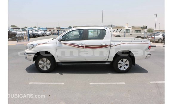 Buy Import Toyota Hilux White Car in Import - Dubai in Dhufar Buy Import Toyota Hilux White Car in Import - Dubai in Dhufar