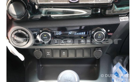 Buy Import Toyota Hilux White Car in Import - Dubai in Dhufar Buy Import Toyota Hilux White Car in Import - Dubai in Dhufar