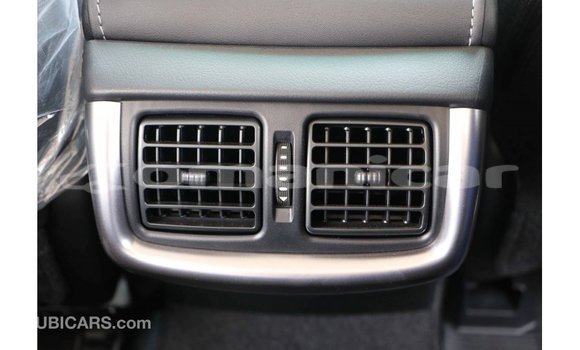 Buy Import Toyota Hilux White Car in Import - Dubai in Dhufar Buy Import Toyota Hilux White Car in Import - Dubai in Dhufar