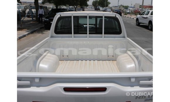 Buy Import Toyota Hilux White Car in Import - Dubai in Dhufar Buy Import Toyota Hilux White Car in Import - Dubai in Dhufar