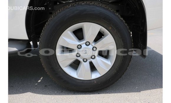 Buy Import Toyota Hilux White Car in Import - Dubai in Dhufar Buy Import Toyota Hilux White Car in Import - Dubai in Dhufar