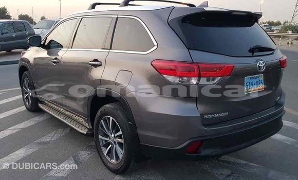 Buy Import Toyota Highlander Other Car in Import - Dubai in Dhufar Buy Import Toyota Highlander Other Car in Import - Dubai in Dhufar