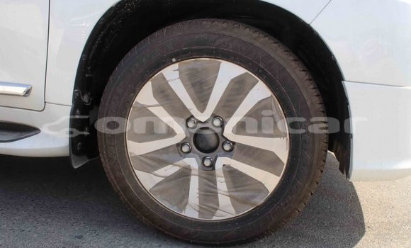 Buy Import Toyota Land Cruiser White Car in Import - Dubai in Dhufar Buy Import Toyota Land Cruiser White Car in Import - Dubai in Dhufar