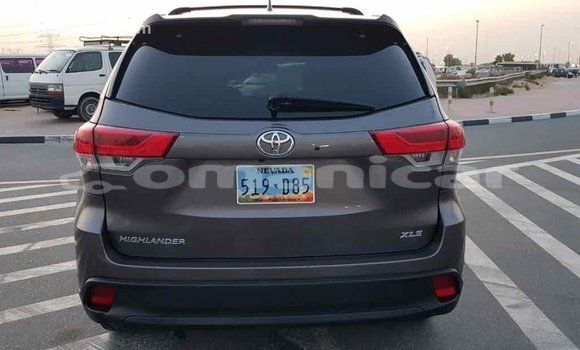 Buy Import Toyota Highlander Other Car in Import - Dubai in Dhufar Buy Import Toyota Highlander Other Car in Import - Dubai in Dhufar