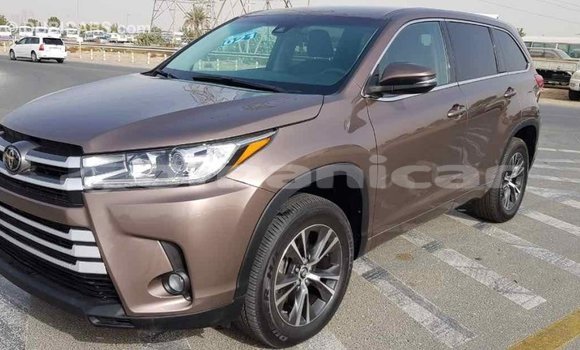 Buy Import Toyota Highlander Brown Car in Import - Dubai in Dhufar Buy Import Toyota Highlander Brown Car in Import - Dubai in Dhufar