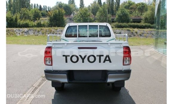 Buy Import Toyota Hilux White Car in Import - Dubai in Dhufar Buy Import Toyota Hilux White Car in Import - Dubai in Dhufar
