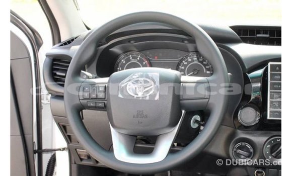 Buy Import Toyota Hilux White Car in Import - Dubai in Dhufar Buy Import Toyota Hilux White Car in Import - Dubai in Dhufar