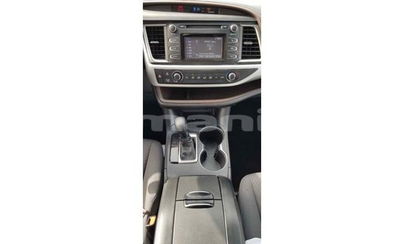 Buy Import Toyota Highlander Brown Car in Import - Dubai in Dhufar Buy Import Toyota Highlander Brown Car in Import - Dubai in Dhufar