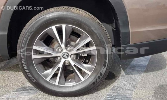 Buy Import Toyota Highlander Brown Car in Import - Dubai in Dhufar Buy Import Toyota Highlander Brown Car in Import - Dubai in Dhufar