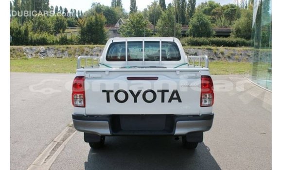 Buy Import Toyota Hilux White Car in Import - Dubai in Dhufar Buy Import Toyota Hilux White Car in Import - Dubai in Dhufar