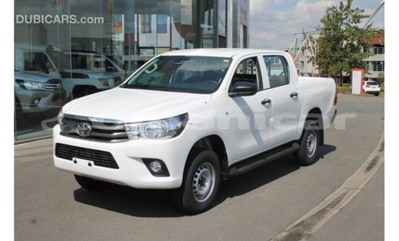 Buy Import Toyota Hilux White Car in Import - Dubai in Dhufar Buy Import Toyota Hilux White Car in Import - Dubai in Dhufar