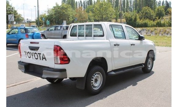 Buy Import Toyota Hilux White Car in Import - Dubai in Dhufar Buy Import Toyota Hilux White Car in Import - Dubai in Dhufar