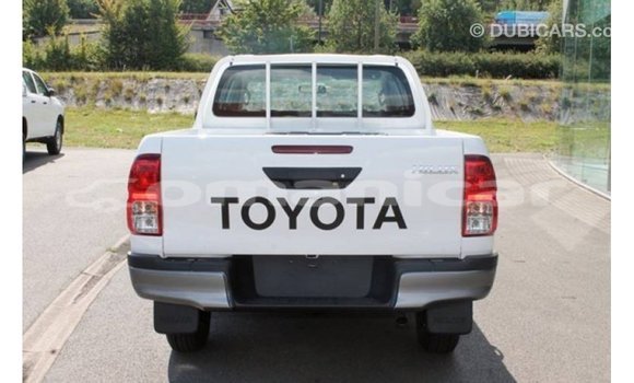 Buy Import Toyota Hilux White Car in Import - Dubai in Dhufar Buy Import Toyota Hilux White Car in Import - Dubai in Dhufar