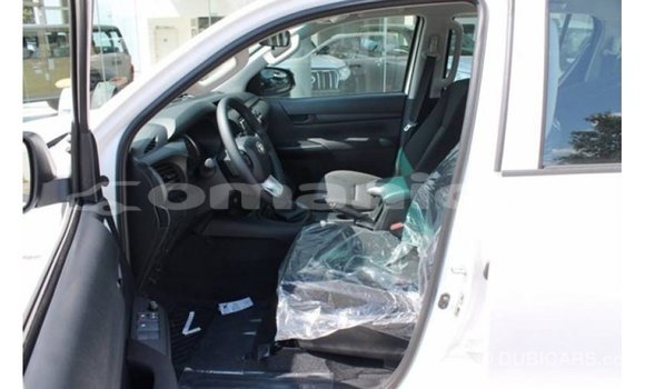 Buy Import Toyota Hilux White Car in Import - Dubai in Dhufar Buy Import Toyota Hilux White Car in Import - Dubai in Dhufar