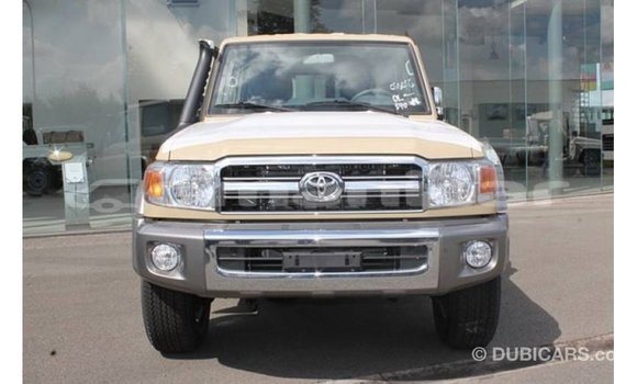 Buy Import Toyota Land Cruiser Beige Car in Import - Dubai in Dhufar Buy Import Toyota Land Cruiser Beige Car in Import - Dubai in Dhufar