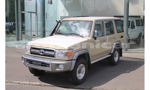Buy Import Toyota Land Cruiser Beige Car in Import - Dubai in Dhufar Buy Import Toyota Land Cruiser Beige Car in Import - Dubai in Dhufar