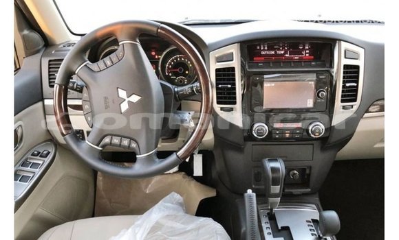 Buy Import Mitsubishi Pajero Black Car in Import - Dubai in Dhufar Buy Import Mitsubishi Pajero Black Car in Import - Dubai in Dhufar