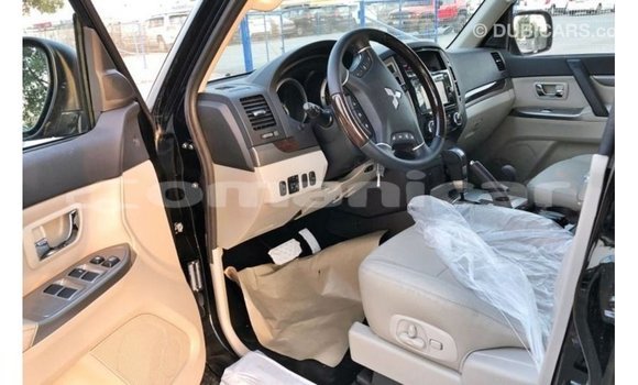 Buy Import Mitsubishi Pajero Black Car in Import - Dubai in Dhufar Buy Import Mitsubishi Pajero Black Car in Import - Dubai in Dhufar