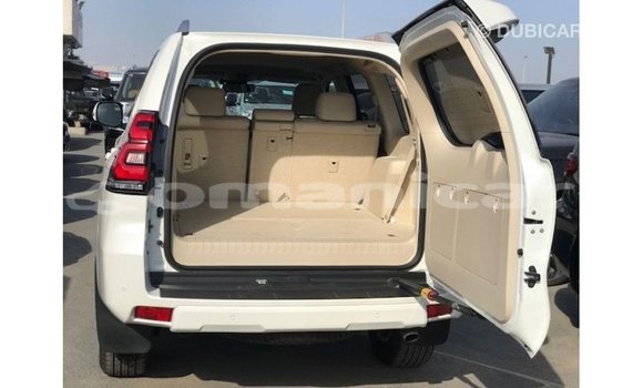 Buy Import Toyota Prado White Car in Import - Dubai in Dhufar Buy Import Toyota Prado White Car in Import - Dubai in Dhufar