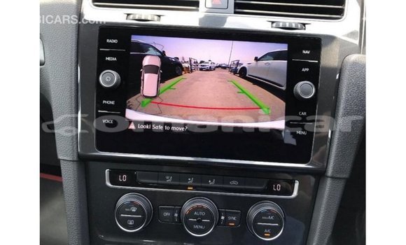 Buy Import Volkswagen Golf White Car in Import - Dubai in Dhufar Buy Import Volkswagen Golf White Car in Import - Dubai in Dhufar