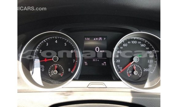 Buy Import Volkswagen Golf White Car in Import - Dubai in Dhufar Buy Import Volkswagen Golf White Car in Import - Dubai in Dhufar