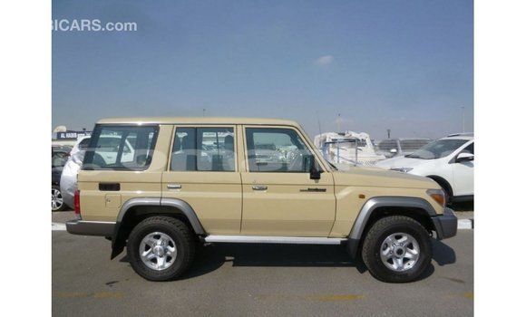 Buy Import Toyota Land Cruiser Beige Car in Import - Dubai in Dhufar Buy Import Toyota Land Cruiser Beige Car in Import - Dubai in Dhufar