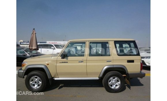 Buy Import Toyota Land Cruiser Beige Car in Import - Dubai in Dhufar Buy Import Toyota Land Cruiser Beige Car in Import - Dubai in Dhufar