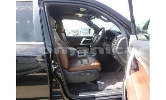 Buy Import Toyota Land Cruiser Black Car in Import - Dubai in Dhufar Buy Import Toyota Land Cruiser Black Car in Import - Dubai in Dhufar