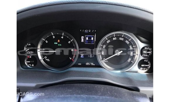 Buy Import Toyota Land Cruiser White Car in Import - Dubai in Dhufar Buy Import Toyota Land Cruiser White Car in Import - Dubai in Dhufar