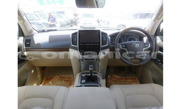 Buy Import Toyota Land Cruiser Black Car in Import - Dubai in Dhufar Buy Import Toyota Land Cruiser Black Car in Import - Dubai in Dhufar