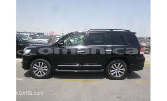 Buy Import Toyota Land Cruiser Black Car in Import - Dubai in Dhufar Buy Import Toyota Land Cruiser Black Car in Import - Dubai in Dhufar