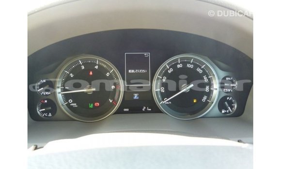 Buy Import Toyota Land Cruiser White Car in Import - Dubai in Dhufar Buy Import Toyota Land Cruiser White Car in Import - Dubai in Dhufar