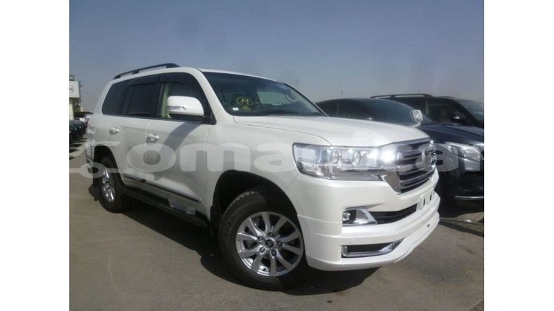 Big with watermark toyota land cruiser dhufar import dubai 3151