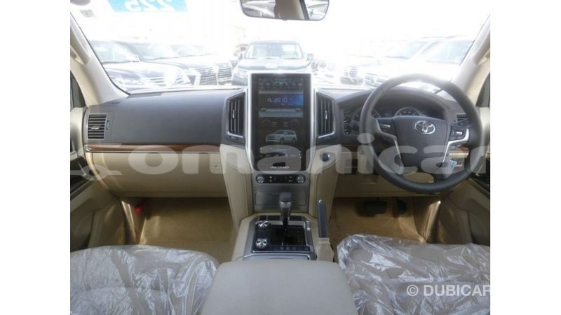 Big with watermark toyota land cruiser dhufar import dubai 3151