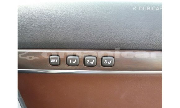 Buy Import Toyota Land Cruiser White Car in Import - Dubai in Dhufar Buy Import Toyota Land Cruiser White Car in Import - Dubai in Dhufar