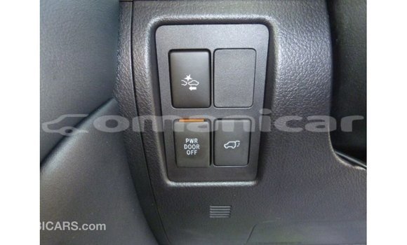 Buy Import Toyota Land Cruiser White Car in Import - Dubai in Dhufar Buy Import Toyota Land Cruiser White Car in Import - Dubai in Dhufar
